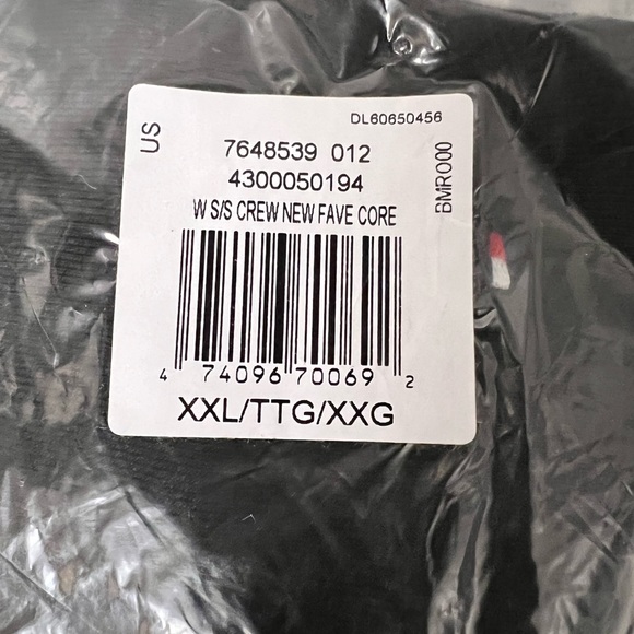 💥3/$15💥NWT-Tommy Hilfiger Women's Essential Favorite Crewneck Tee, Black - XXL - Picture 10 of 10